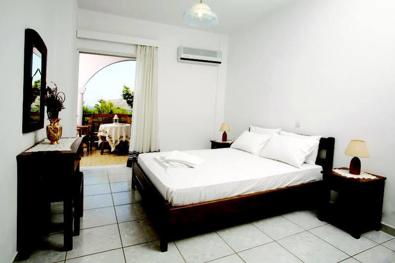 Akra Morea Hotel & Residences Monemvasia Bagian luar foto